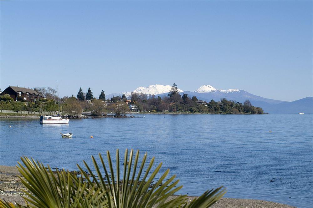 Oasis Beach Resort Tauposee Exterior foto
